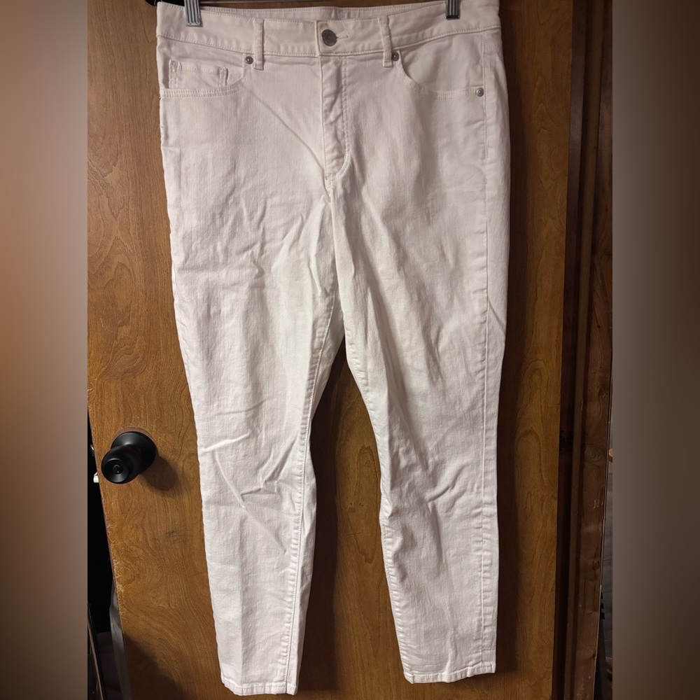 LOFT Women's white Skinny Jeans